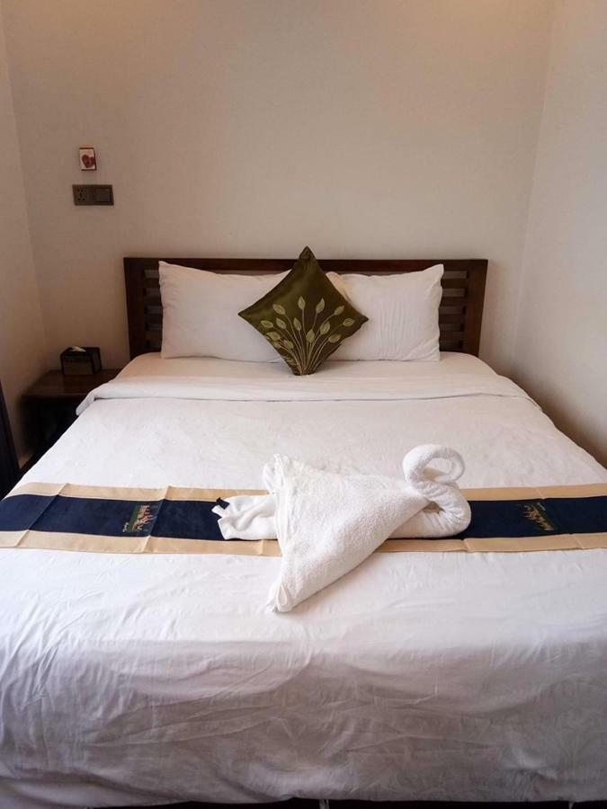 Twin Home Guesthouse Kâmpôt Zewnętrze zdjęcie